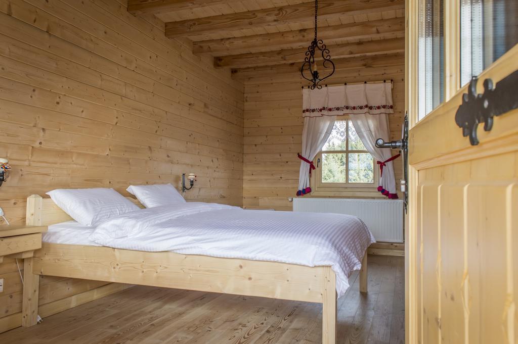 "Plai Cu Peri" Hotel Sapinta Room photo